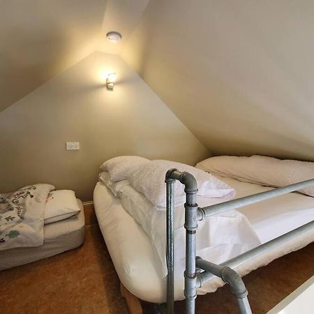 Tiny House In The Sky Hotel Дюндин Екстериор снимка